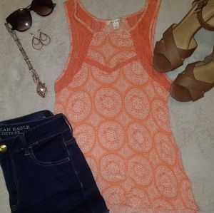 Orange and white printed tank top 🧡